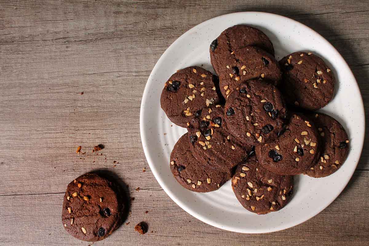 Chocolate Chips Biscuits 250 Gm - Image 3