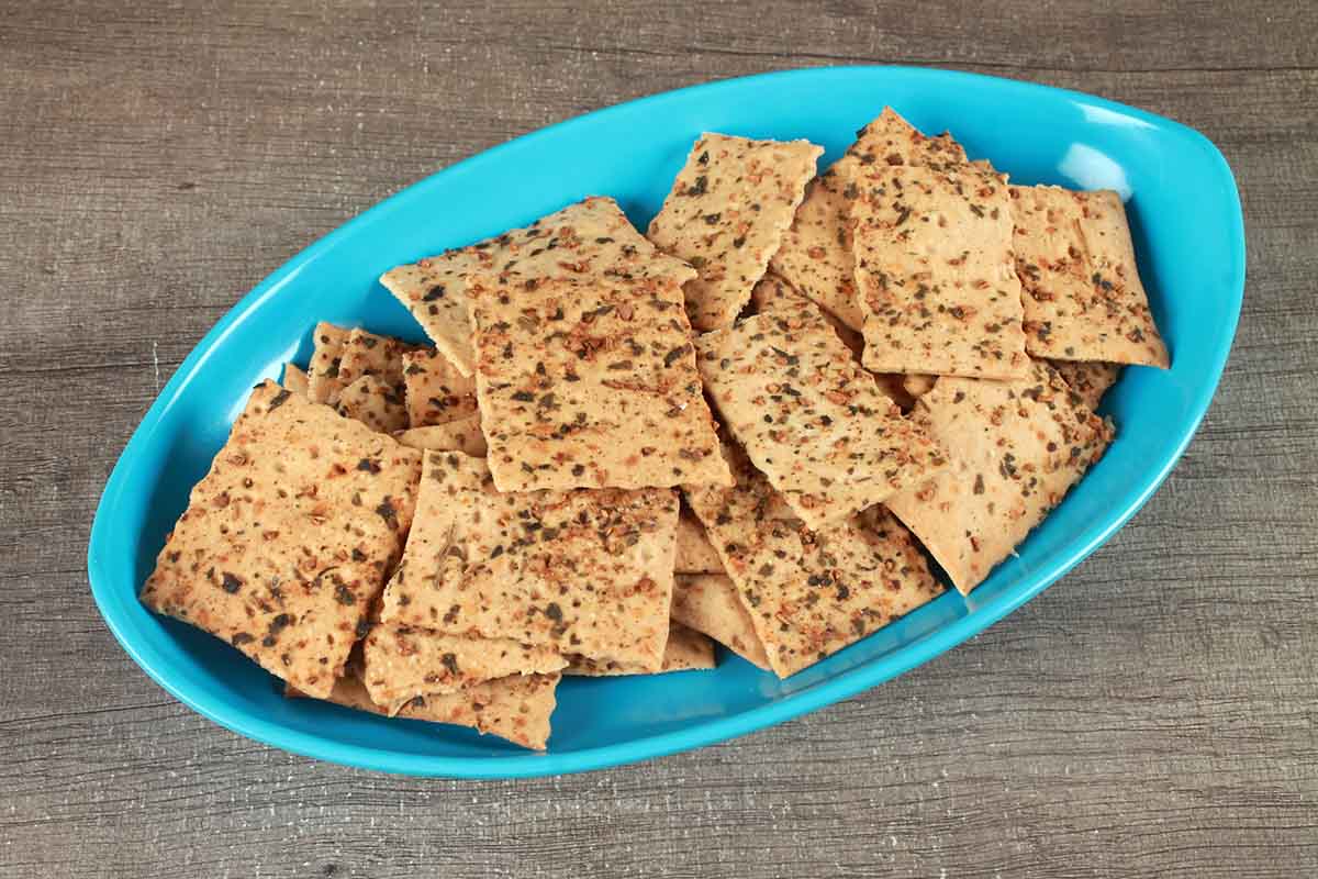 Garlic Crackers 150 Gm - Image 3