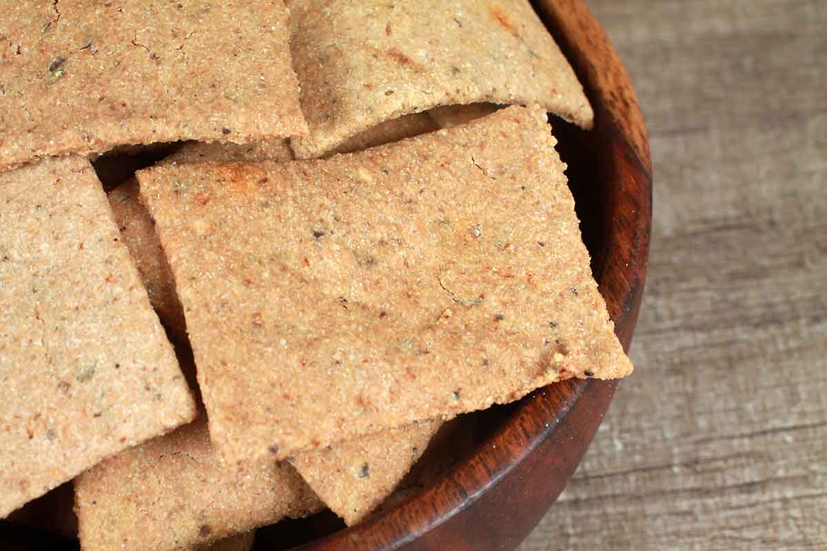 Oat & Amaranth Pizza Crackers 125 Gm - Image 2