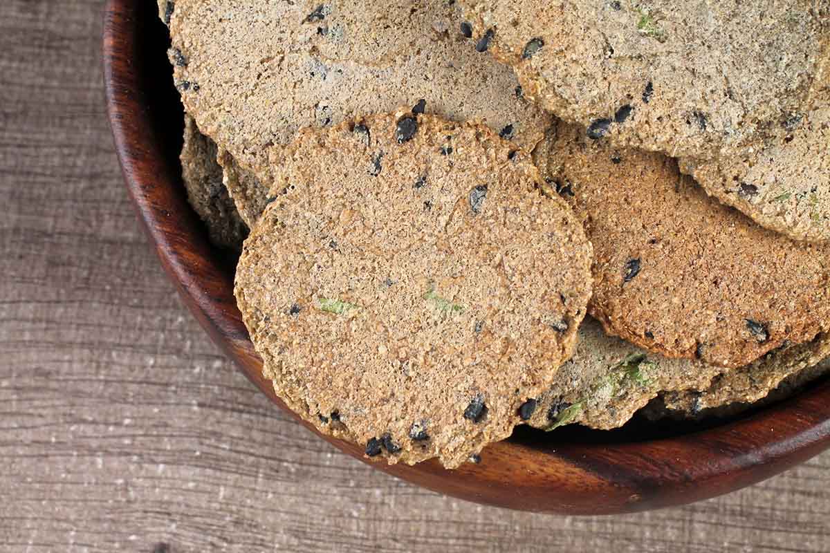 Roasted Bajra Spinach Cracker 100 Gm - Image 2