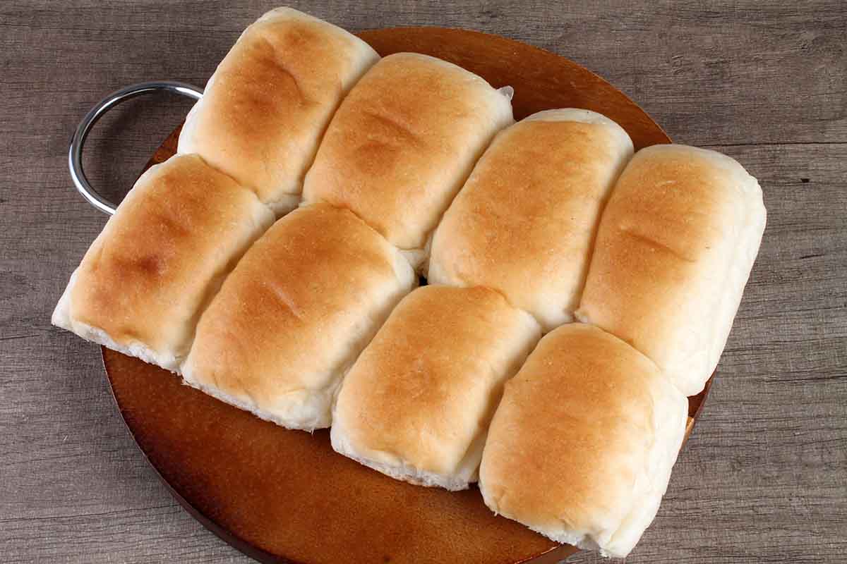 White Ladi Pav 8 Pieces - Image 3