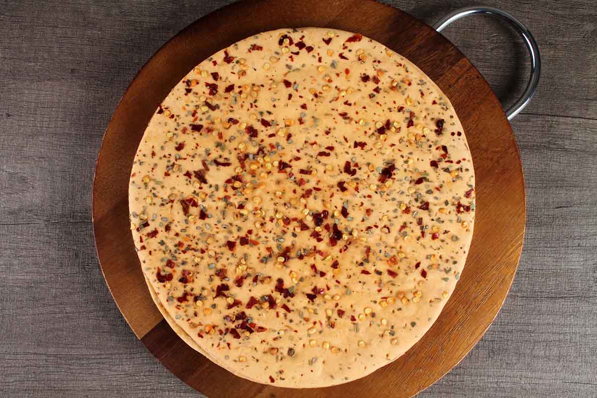 Whole Wheat Herbs Chilli Flakes Pizza Base 2 Piece - Image 3